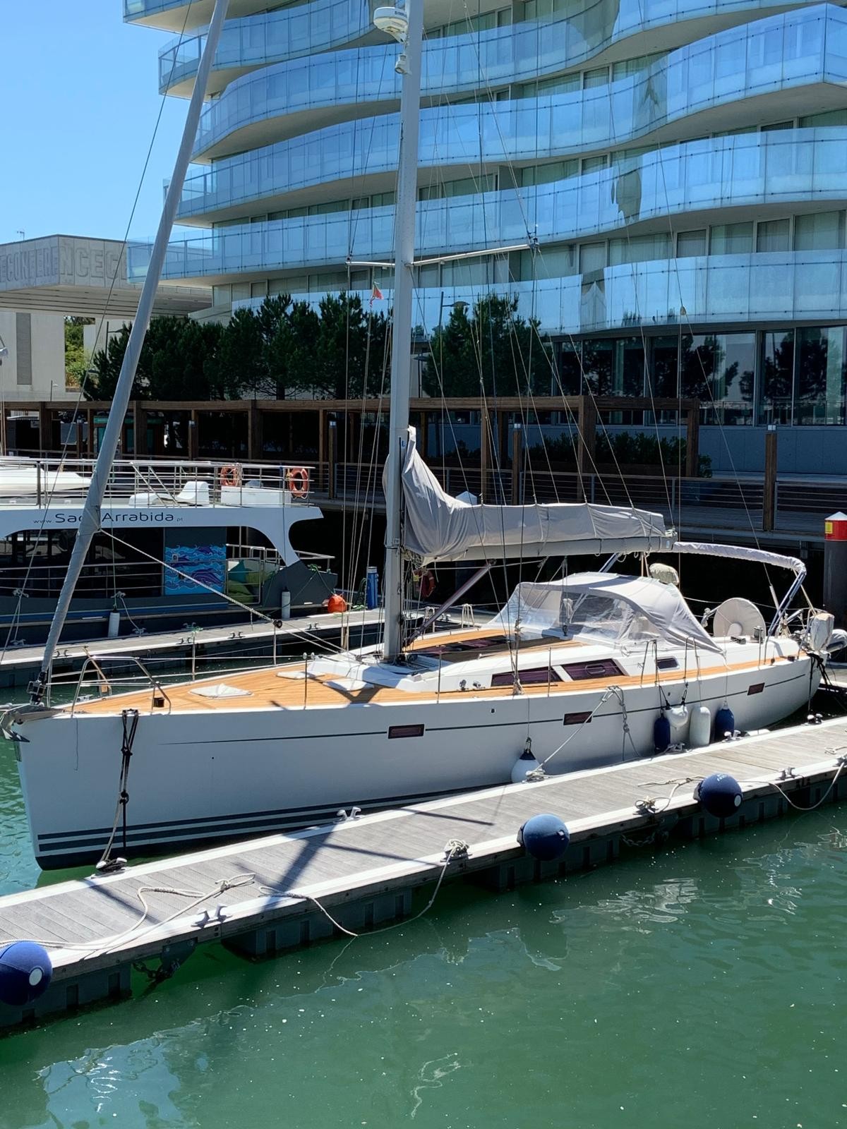 New model and new name for the range of motor yachts catamarans -1